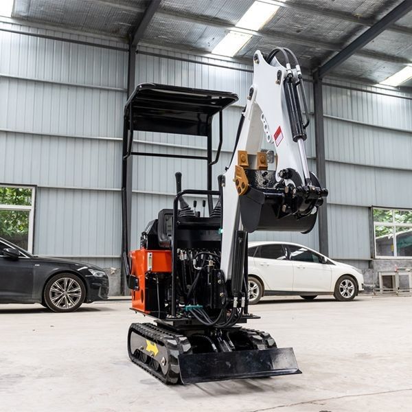 EPA Hydraulic Compact Excavator SGS 1.5 Ton Mini Digger For Installation