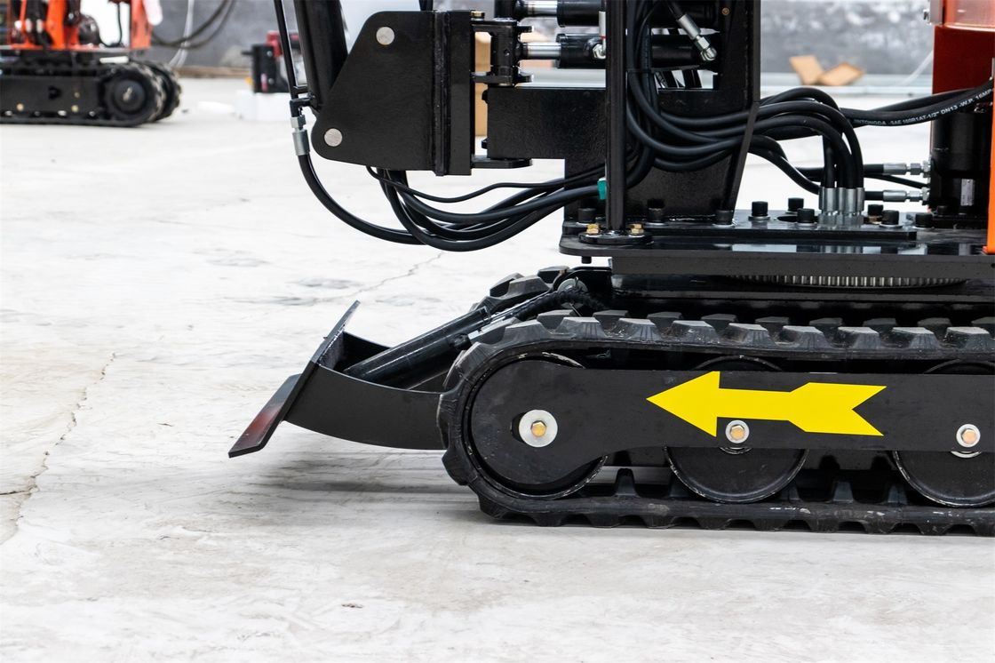 Two Leg Proof 0.8 Ton Small Equipment Mini Excavator With Euro 5 Certification